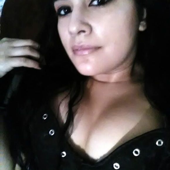 Meet your Posher, Amanda - Picture 1 of 1